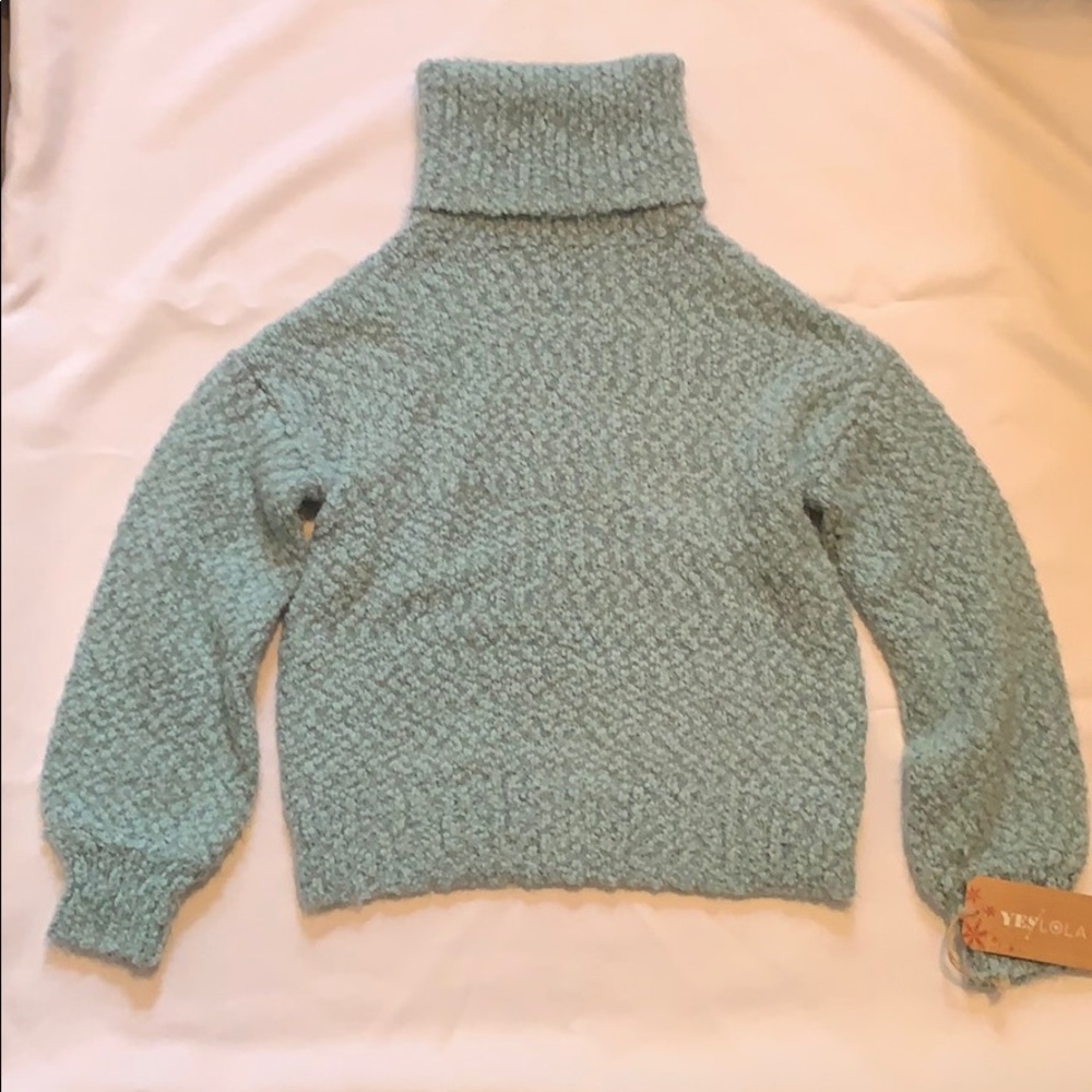 YES Lola turtle neck sweater